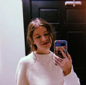 Meet your Posher, Kayla